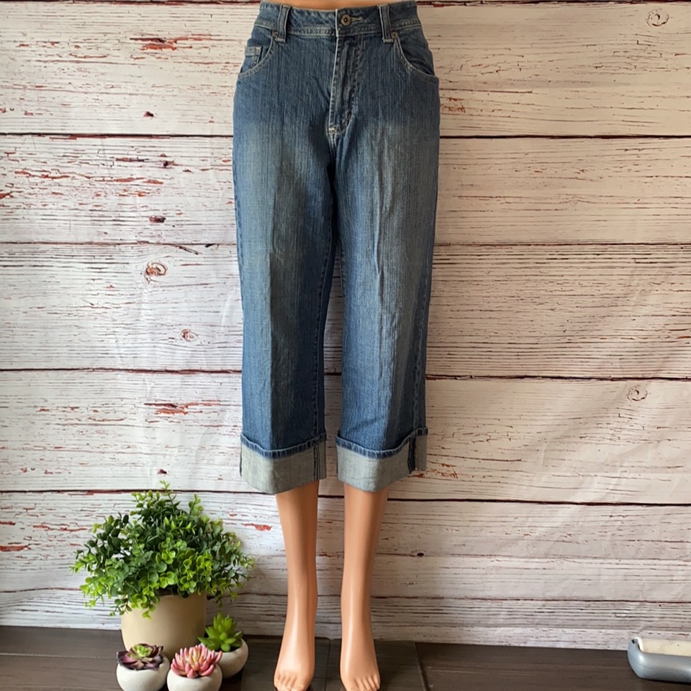 Chico's Platinum Denim Capris Size 0